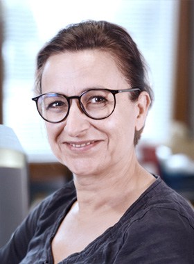 Mrs Hartenstein - contact person for quality assurance of technical springs at Schaaf Federn
